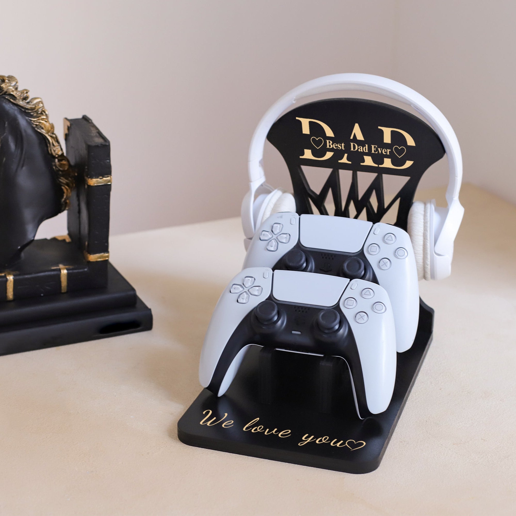 Personalized Wooden Controller Stand and Headset Stand for PS5, Xbox Gamers – Perfect Gift for Gamers