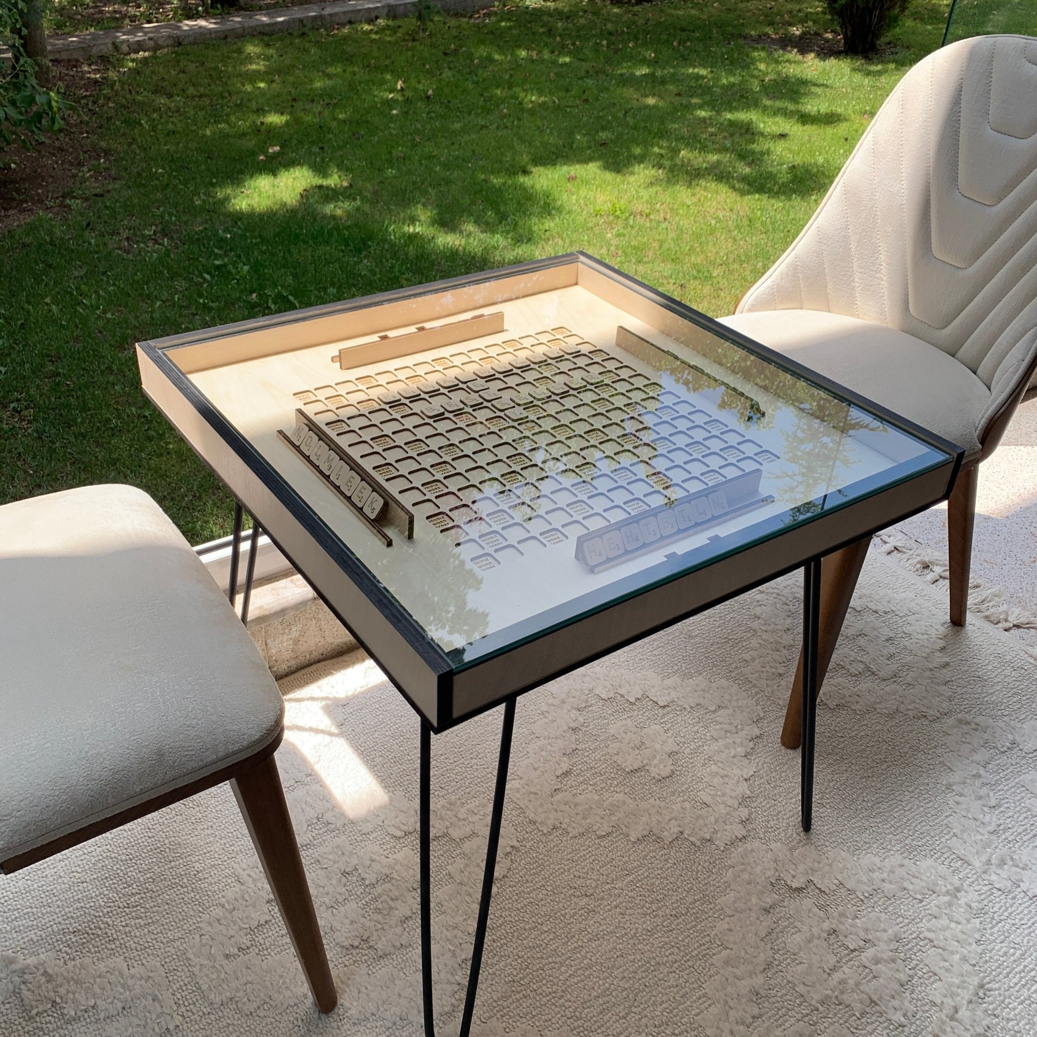 Table de jeu d'échecs avec plateau en verre amovible