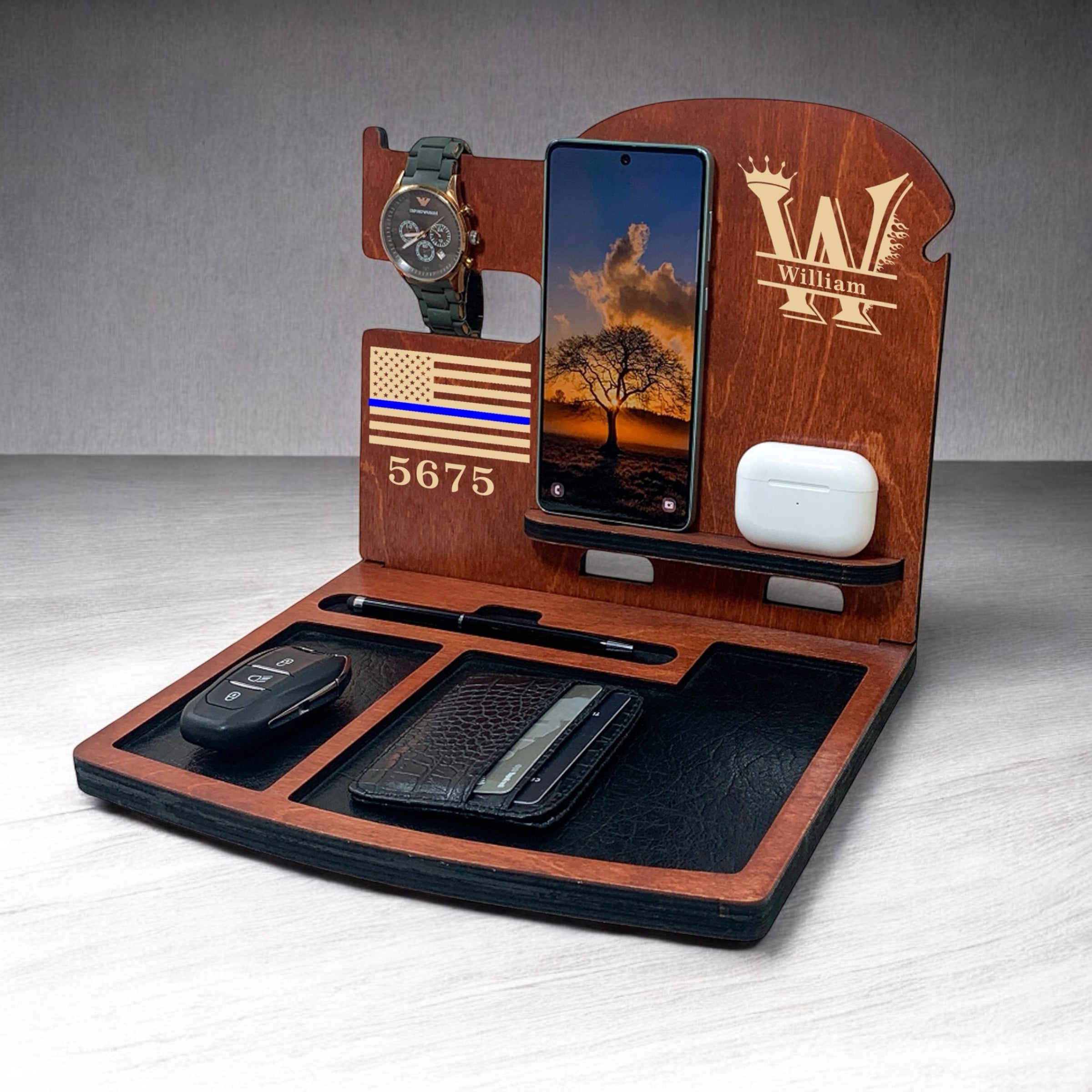 Individuelle Dockingstation aus Holz