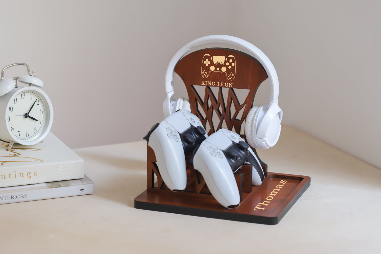 Personalized Wooden Controller Stand and Headset Holder, Christmas Gifts for Gamers, Gifts for Husband, Father's day gift for Gamer Dad, Birthday Gift for Gamer Boyfriend, Graduation Gifts for him