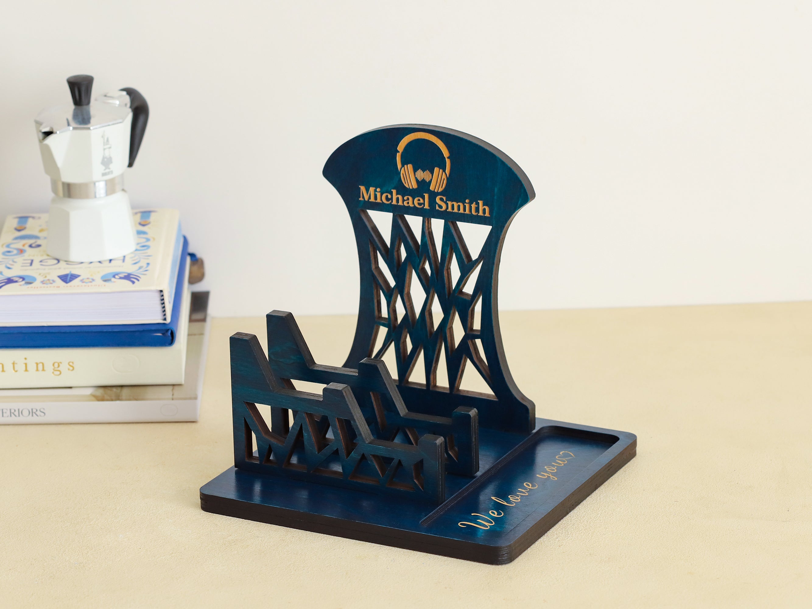 Personalized Wooden Controller Stand and Headset Holder, Christmas Gifts for Gamers, Gifts for Husband, Father's day gift for Gamer Dad, Birthday Gift for Gamer Boyfriend, Graduation Gifts for him