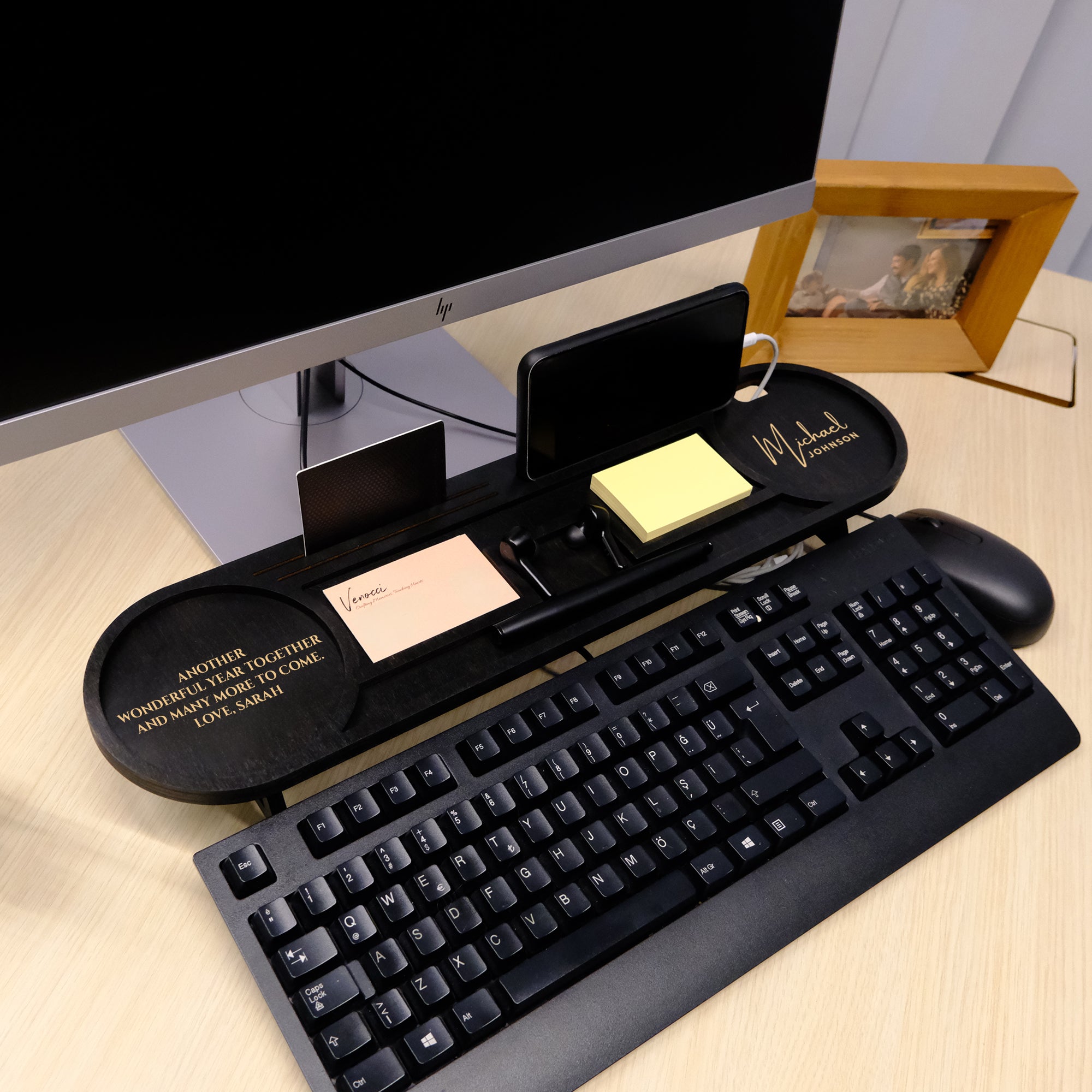 Individuelle Dockingstation aus Holz