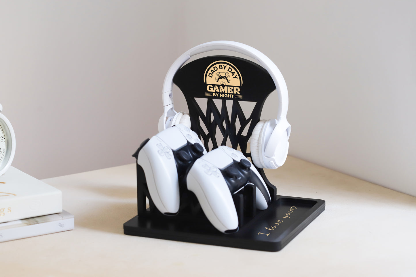 Personalized Wooden Controller Stand and Headset Holder, Christmas Gifts for Gamers, Gifts for Husband, Father's day gift for Gamer Dad, Birthday Gift for Gamer Boyfriend, Graduation Gifts for him