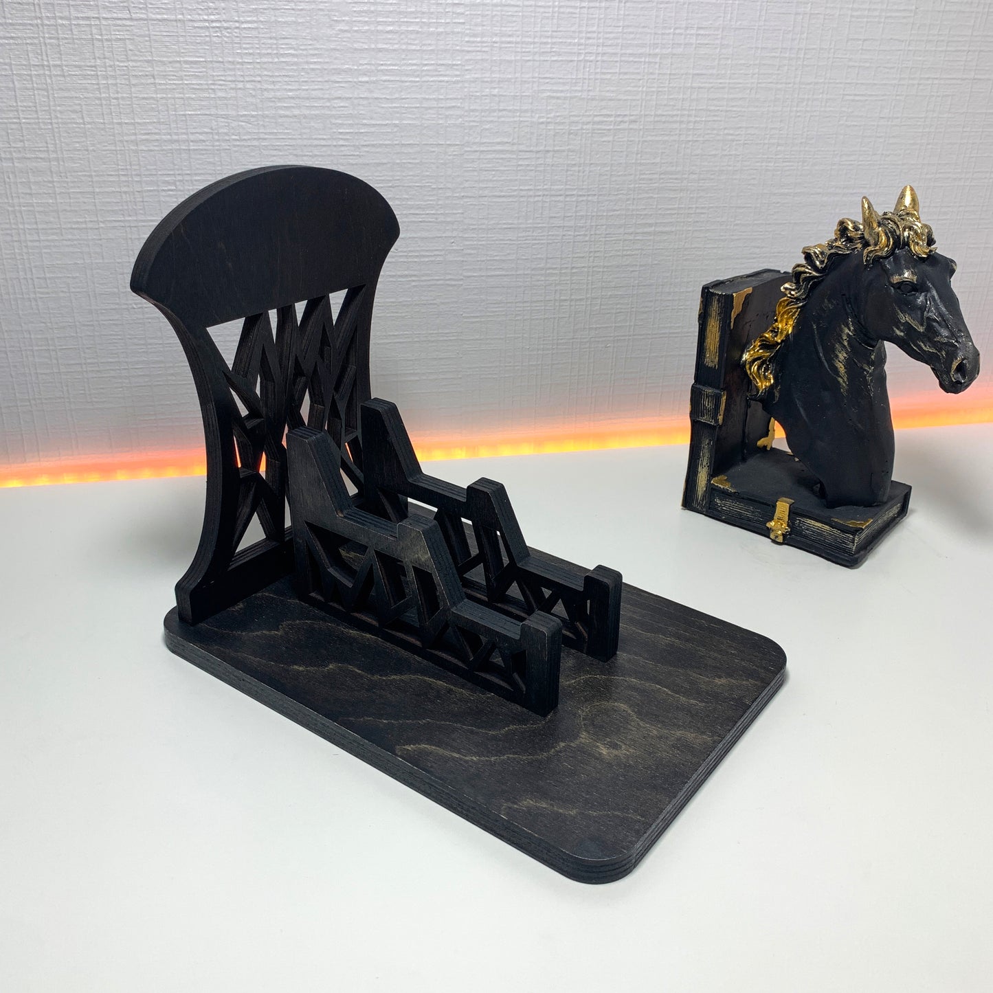 Personalized Wooden Controller Stand and Headset Stand for PS5, Xbox Gamers – Perfect Gift for Gamers