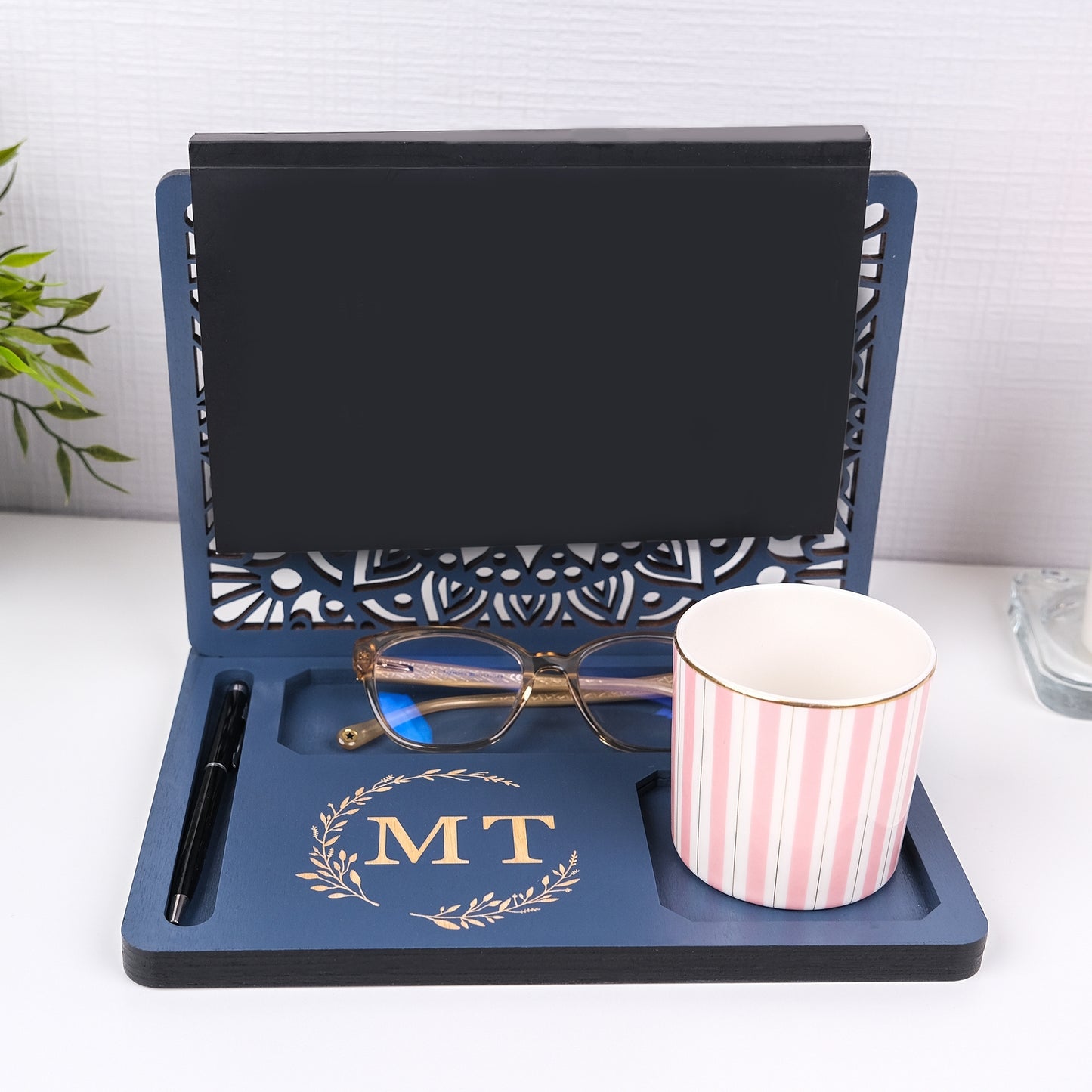 Personalized Wooden Book Stand Holder I Mother's day gift I  Birthday Gifts for Wife I Mom Gift I Gifts for Women