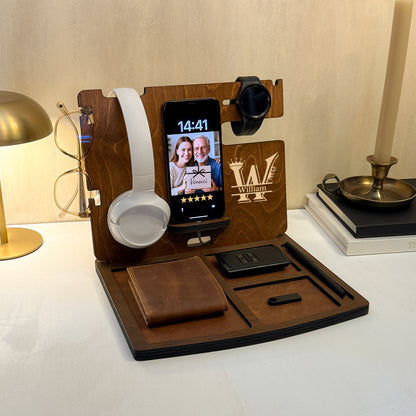 Personalized Doctor Docking Station & Desk Organizer – Gift for Doctors & Medical Students