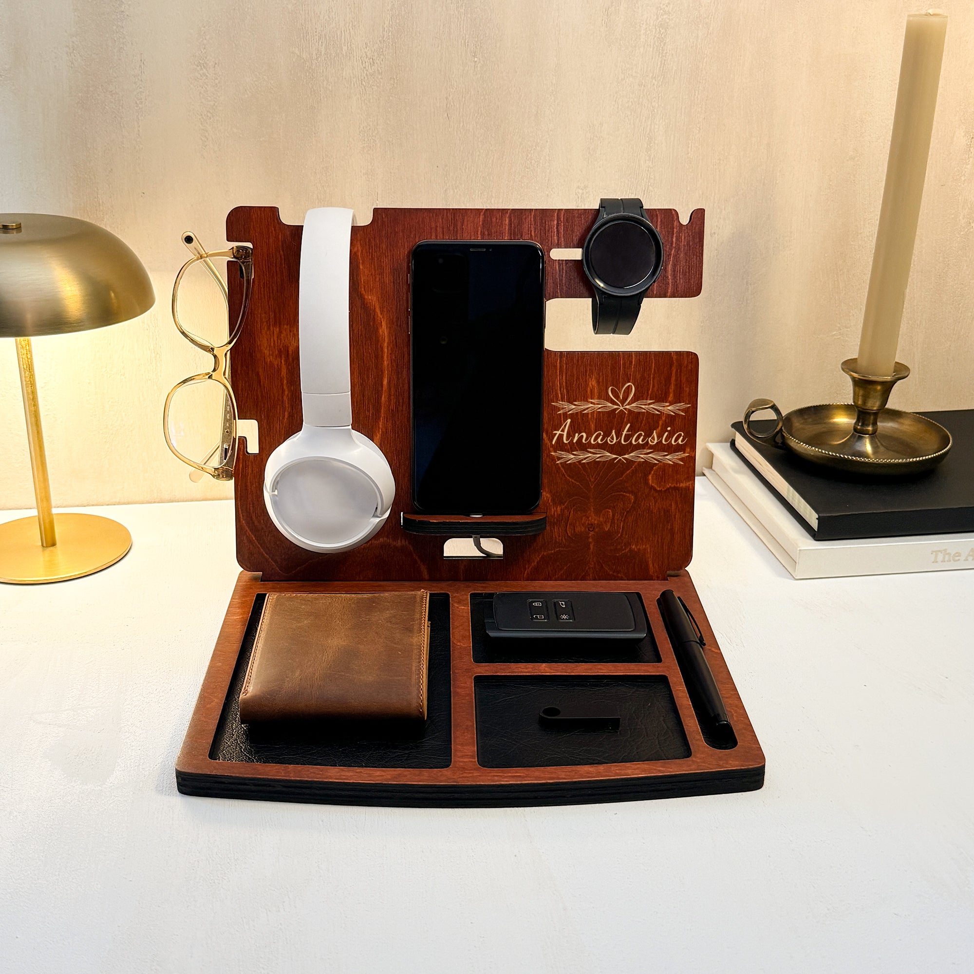 Personalized Doctor Docking Station & Desk Organizer – Gift for Doctors & Medical Students