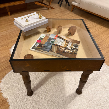 Schachspieltisch mit abnehmbarer Glasplatte