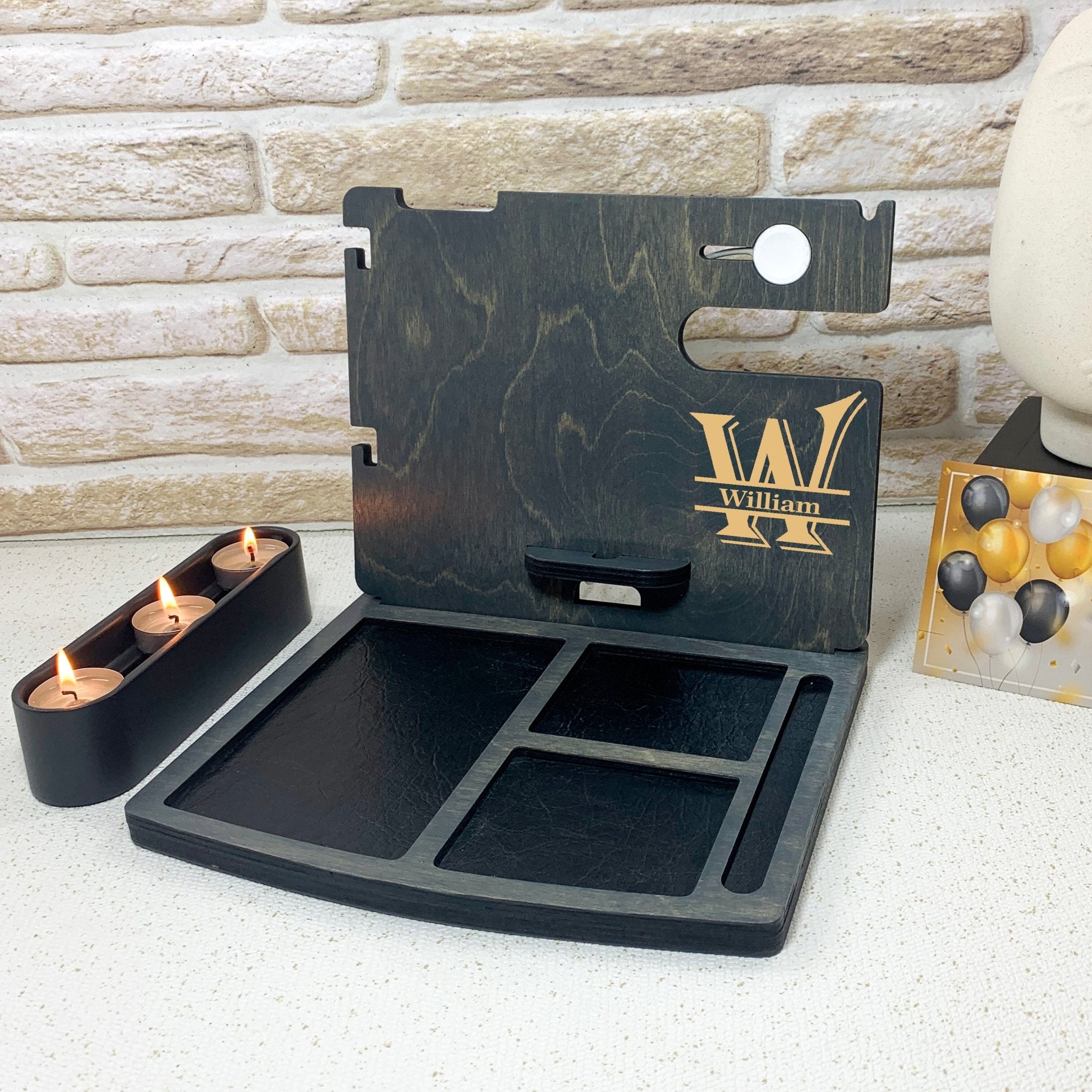 Station d'accueil en bois personnalisée